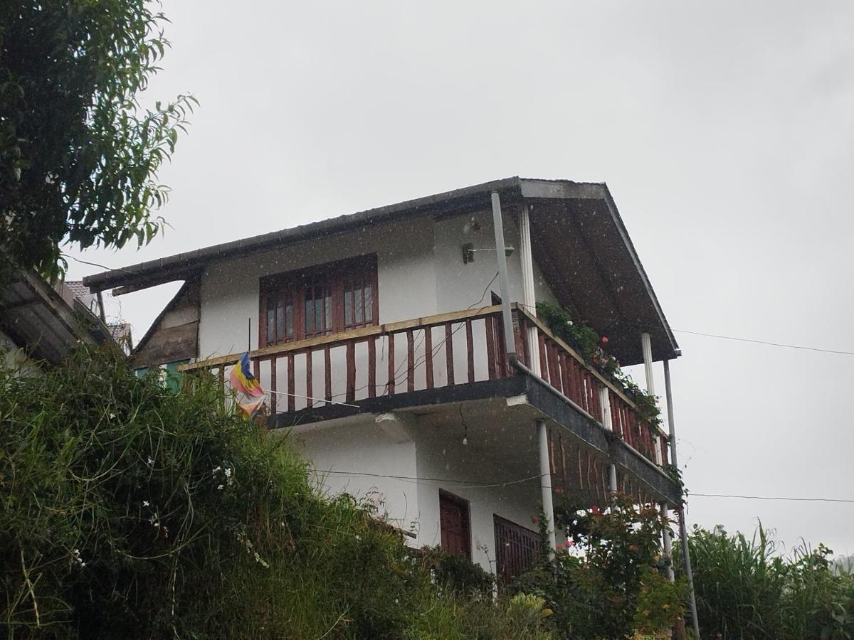 Cozy Heaven Apartment นูวาราเอลิยา ภายนอก รูปภาพ